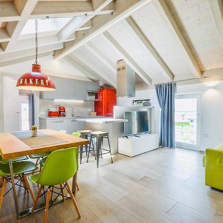 Casa Tosca - Holiday Home Torbole Sul Garda Ngoại thất bức ảnh