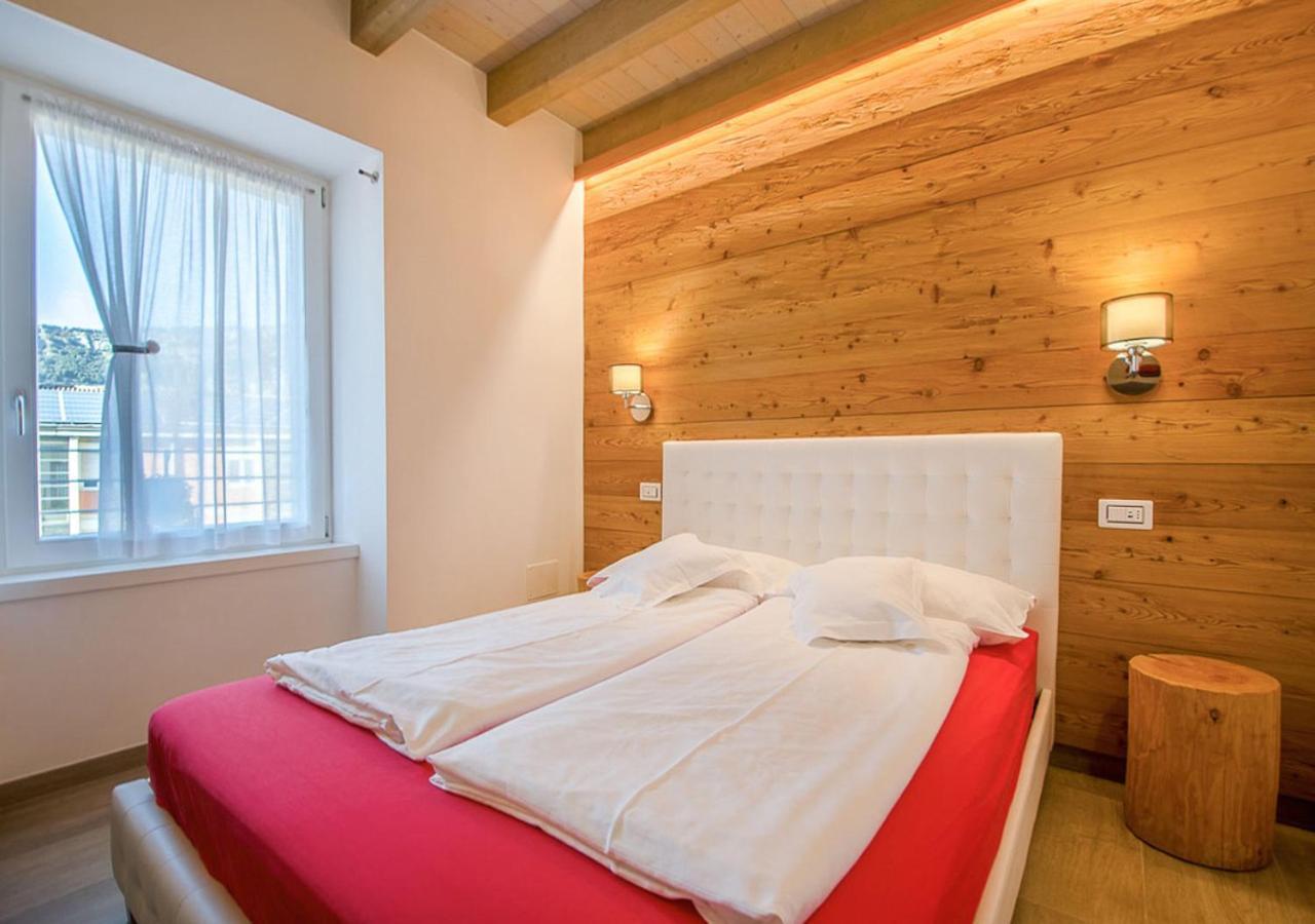 Casa Tosca - Holiday Home Torbole Sul Garda Ngoại thất bức ảnh