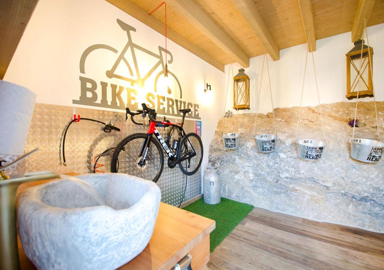 Casa Tosca - Holiday Home Torbole Sul Garda Ngoại thất bức ảnh