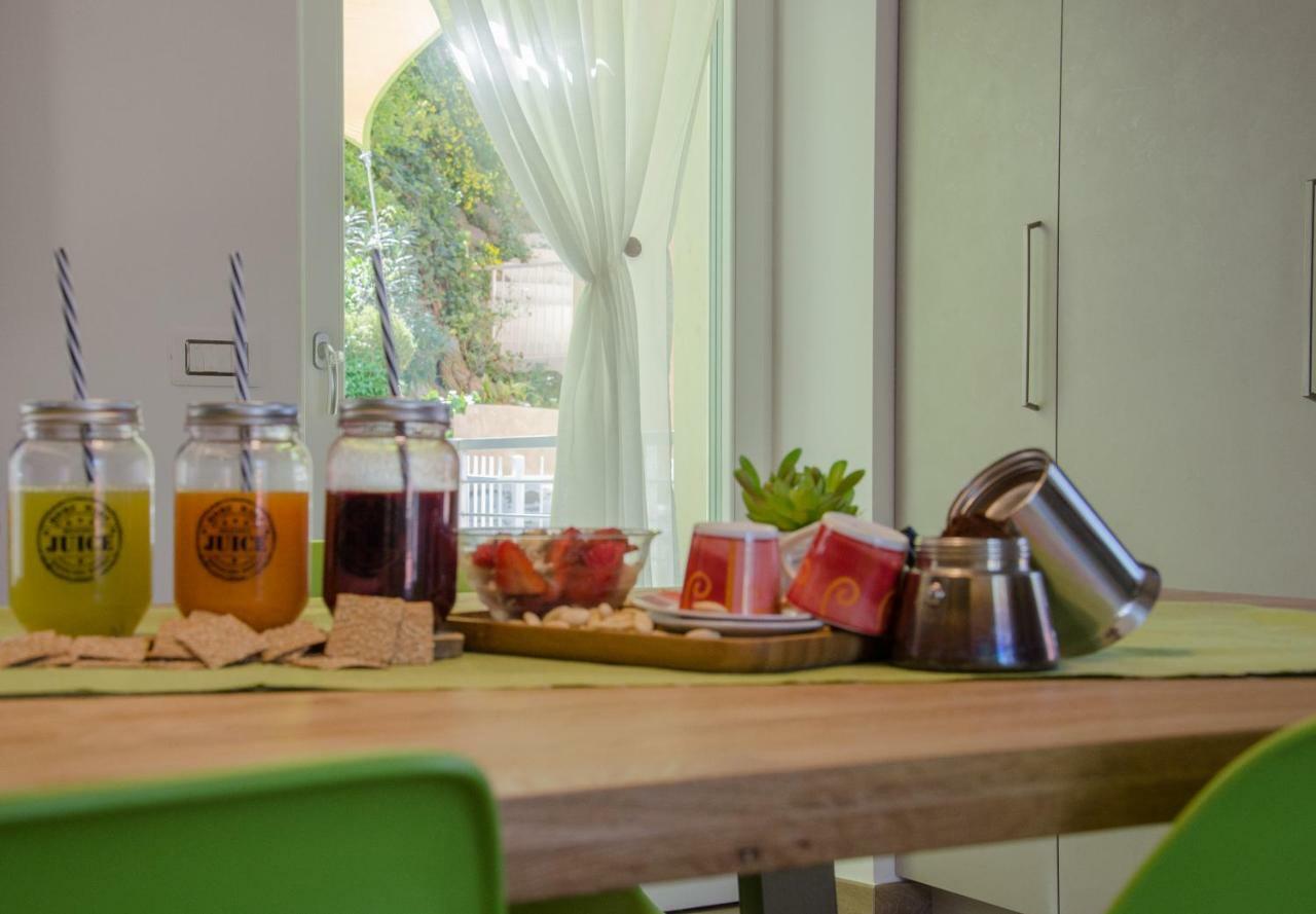 Casa Tosca - Holiday Home Torbole Sul Garda Ngoại thất bức ảnh