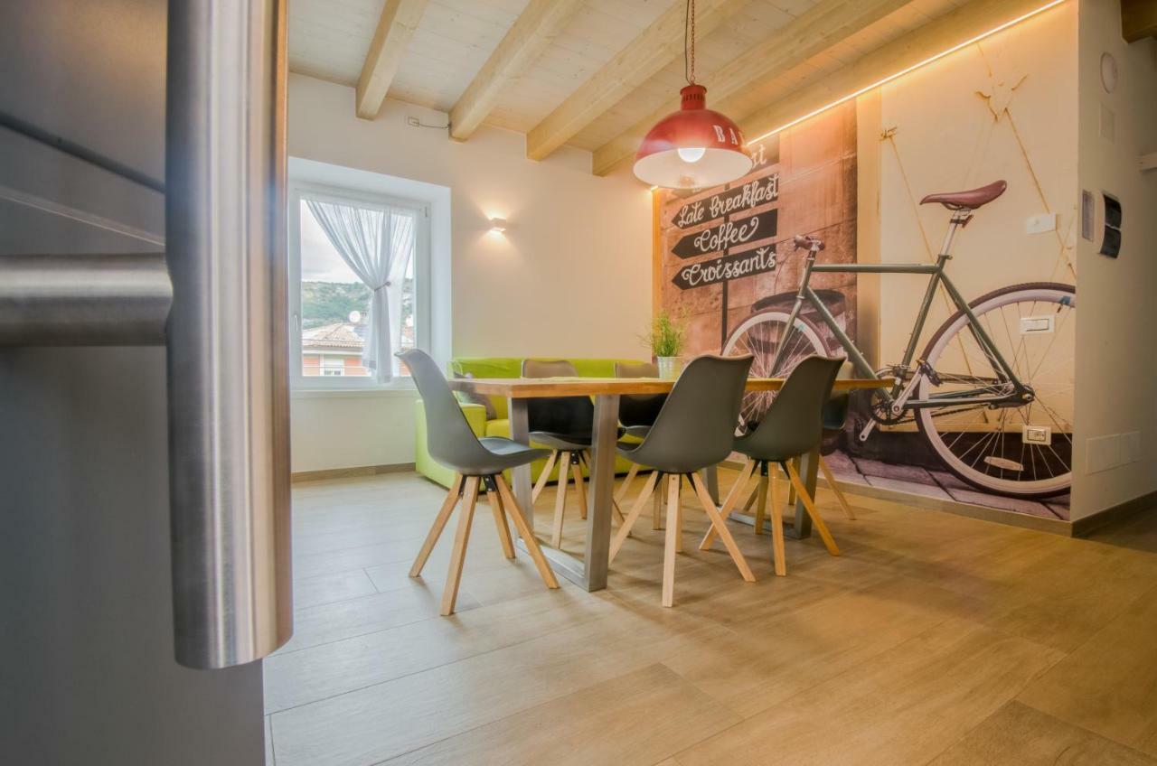 Casa Tosca - Holiday Home Torbole Sul Garda Ngoại thất bức ảnh