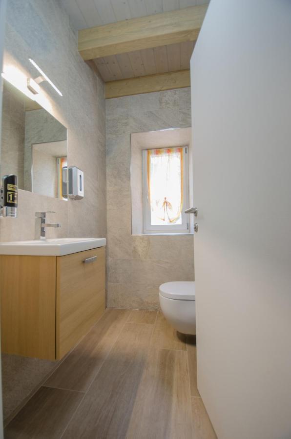 Casa Tosca - Holiday Home Torbole Sul Garda Ngoại thất bức ảnh